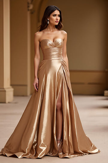 Robe de bal en satin métallisé sans bretelles dorées